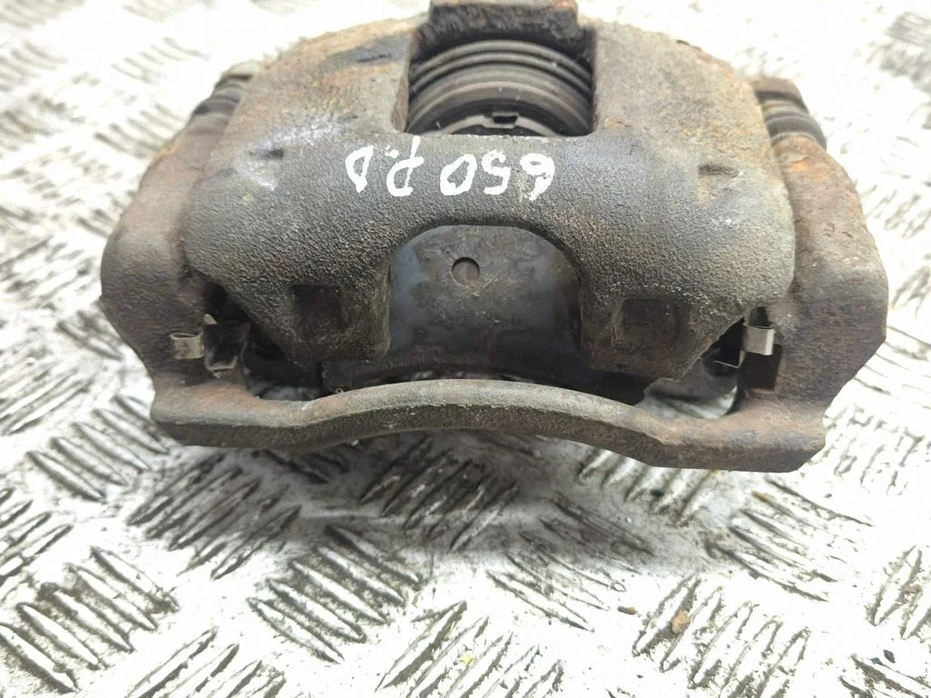 Front brake caliper – right