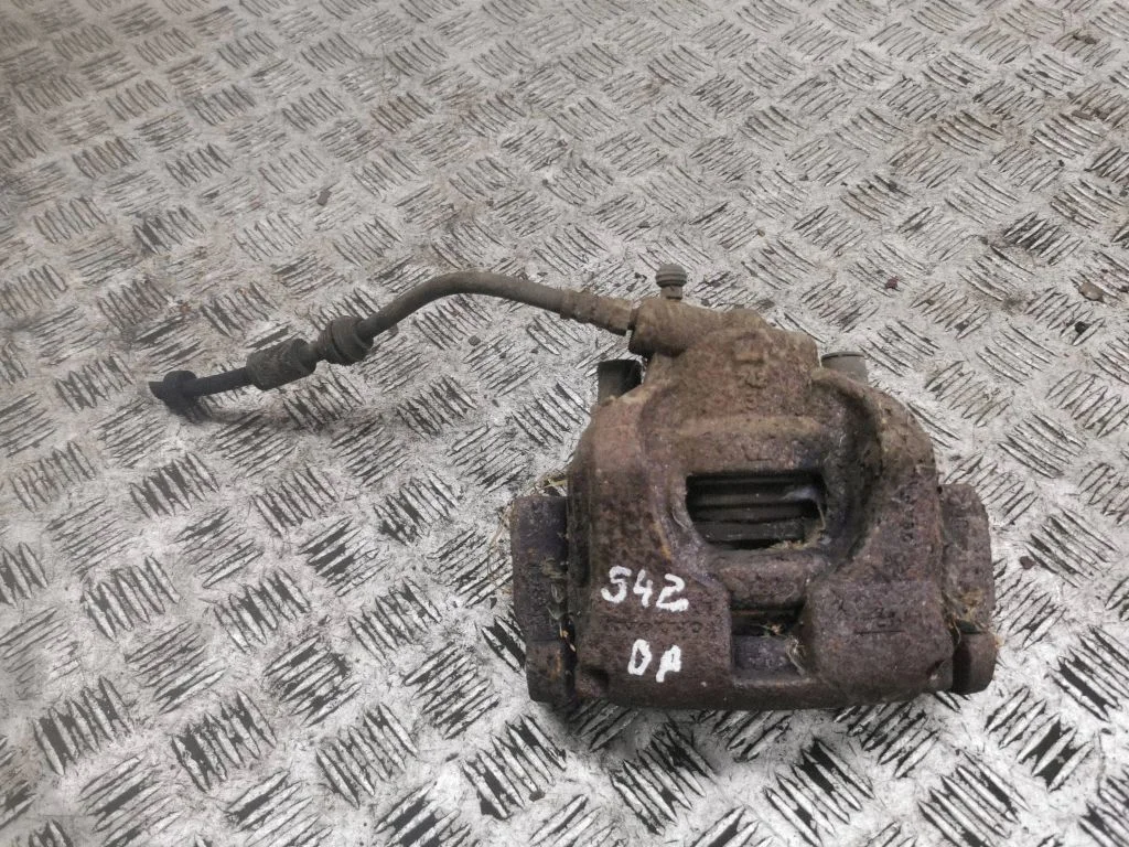 Front brake caliper – right
