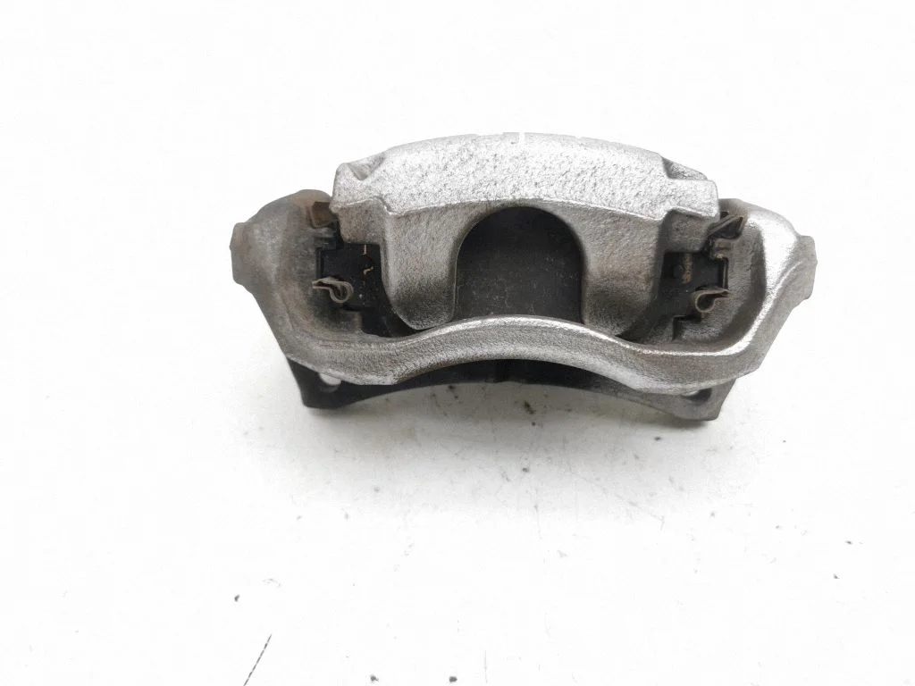 Front brake caliper – left