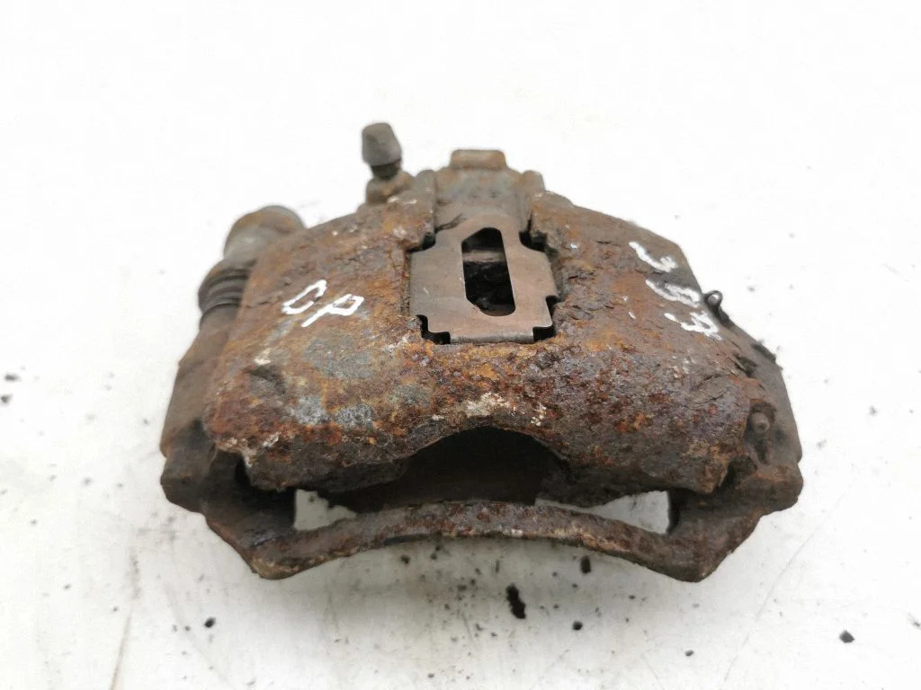 Front brake caliper – right