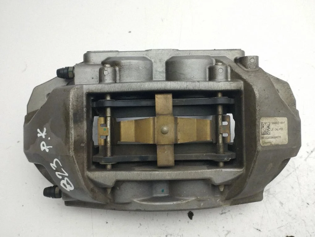 Front brake caliper 104462100F