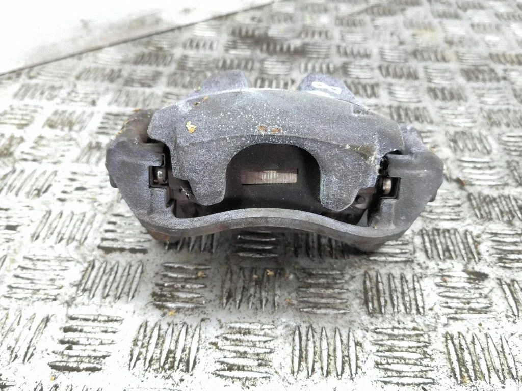 Esimene pidurisadul – vasak