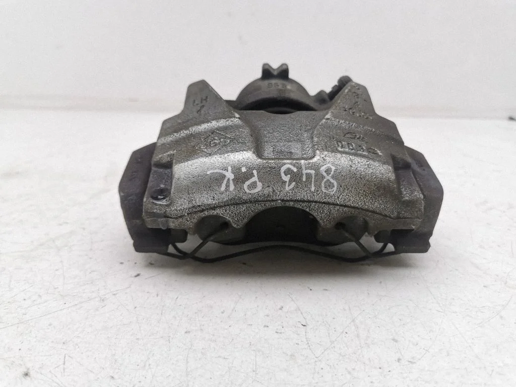 Front brake caliper – Nissan Juke II F16 (2019-)
