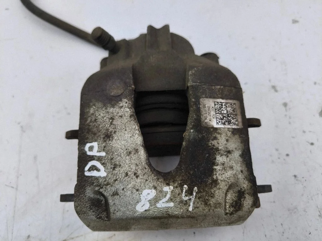 Esimene pidurisadul 2Q0615106AH