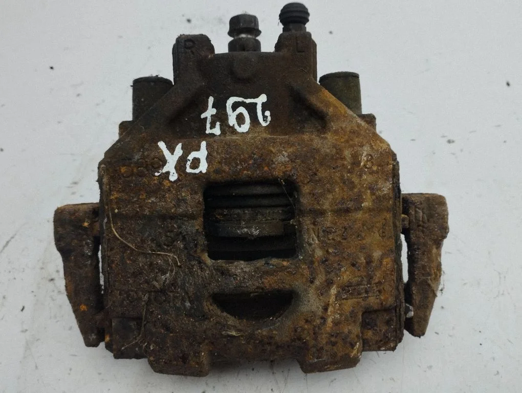 Front brake caliper – left