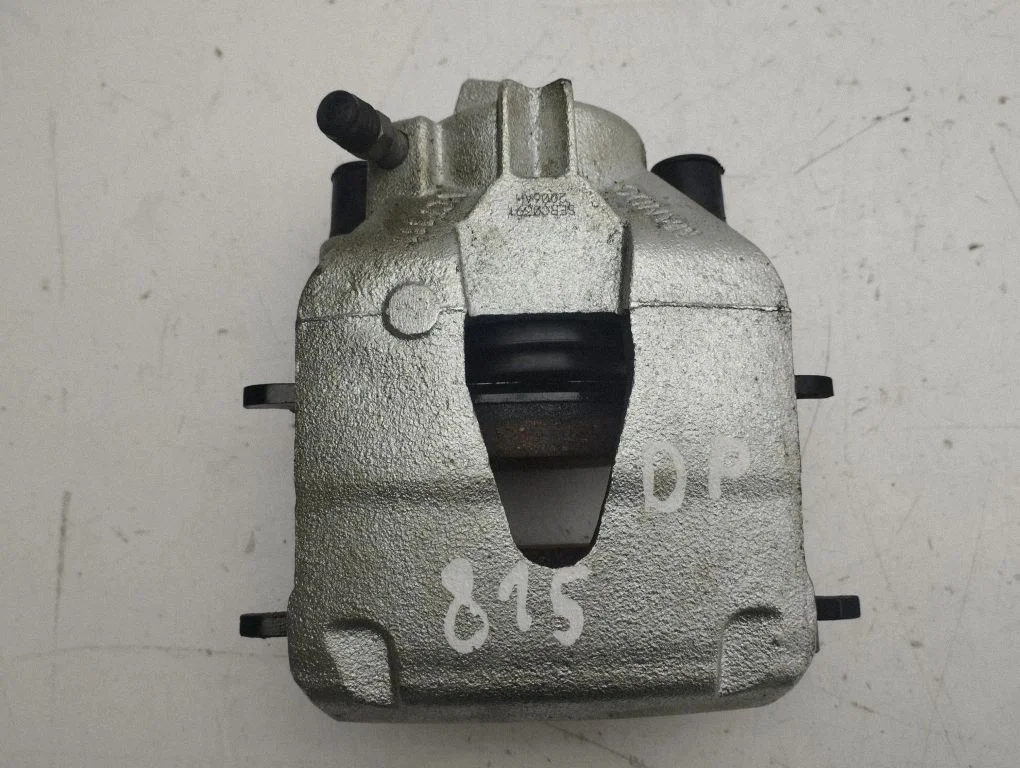 Front brake caliper – right