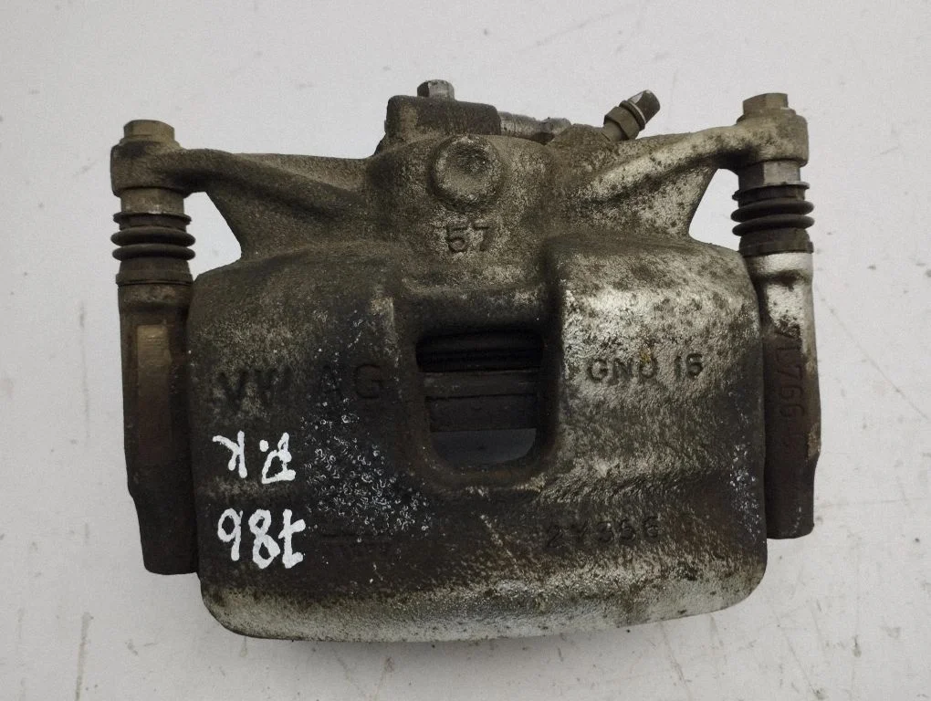 Front brake caliper – left