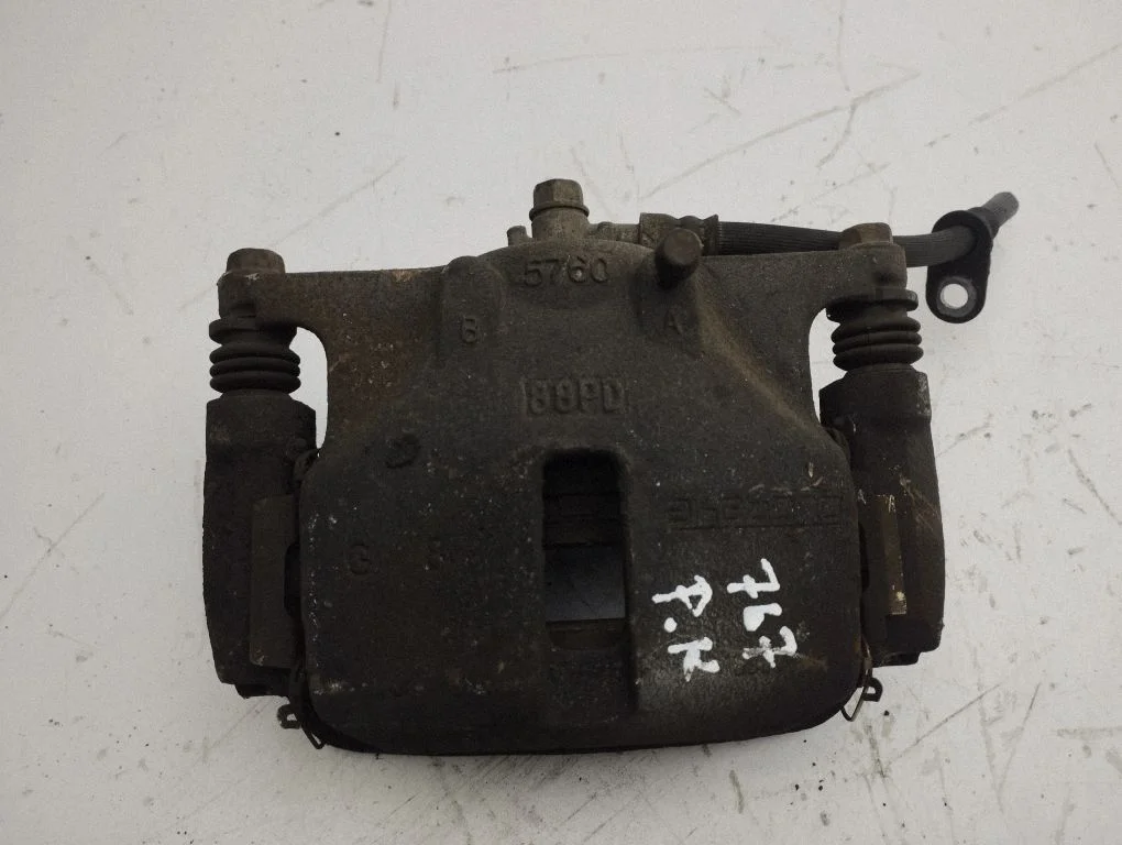 Front brake caliper – left