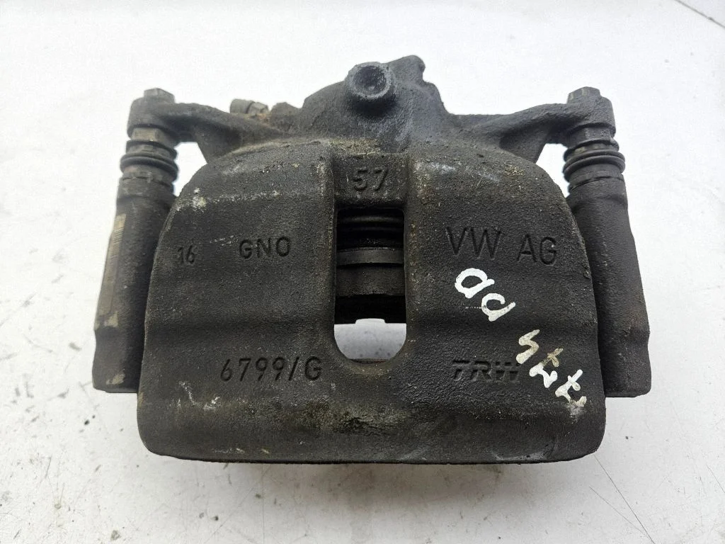 Zacisk hamulcowy przedni 6799G
