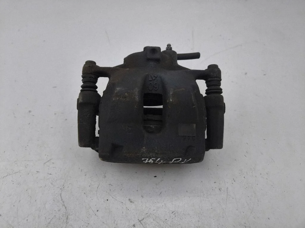 Front brake caliper – left