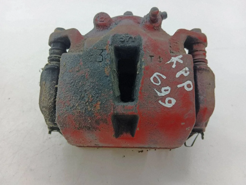 Front brake caliper – left