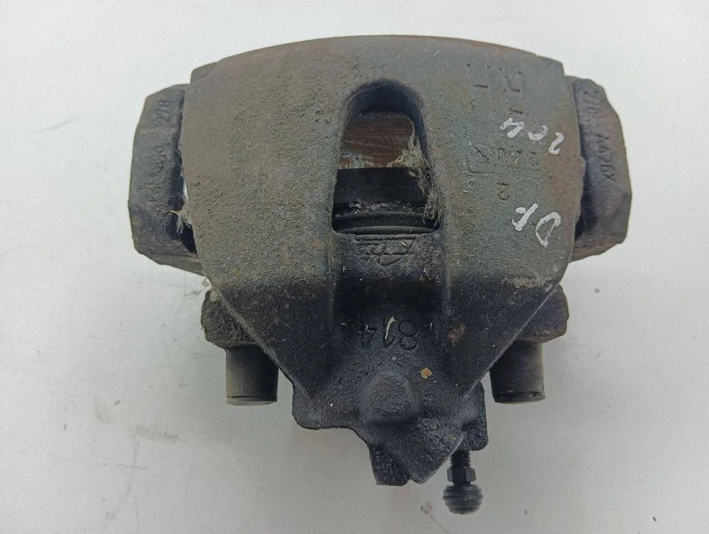Front brake caliper – right