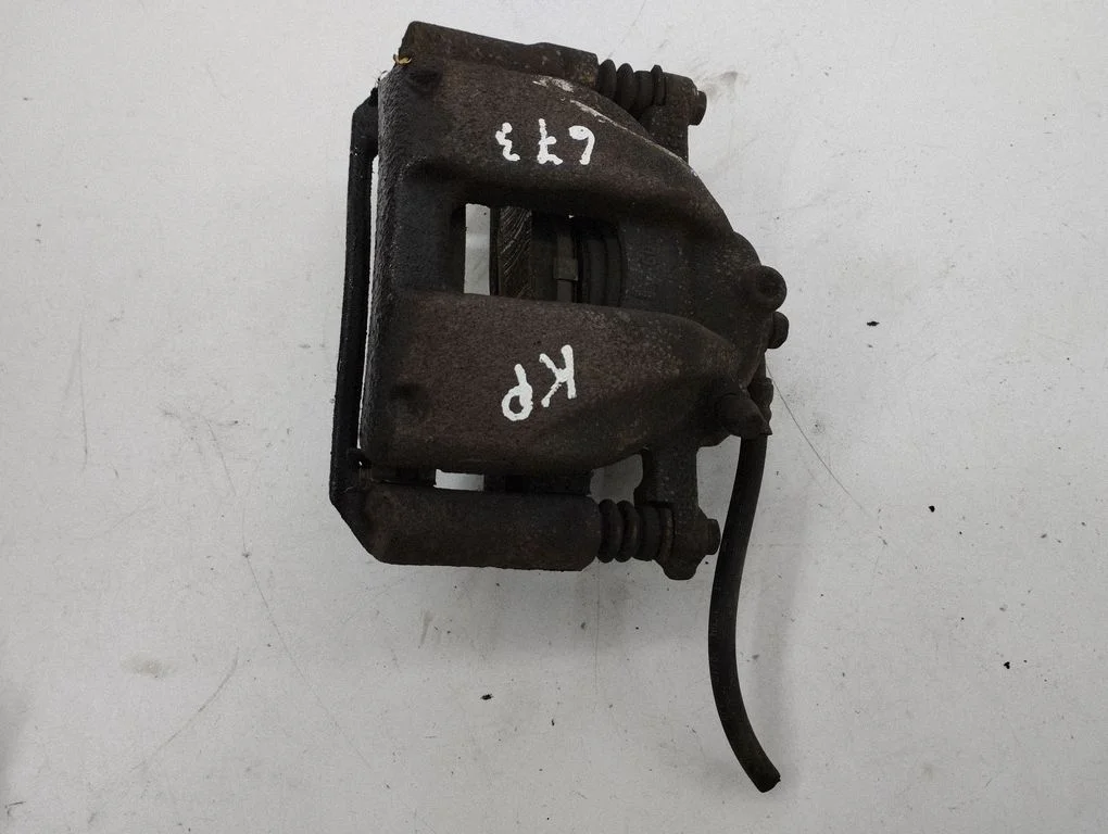 Front brake caliper – left