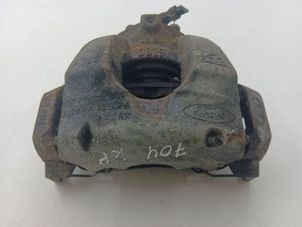 Front brake caliper – left