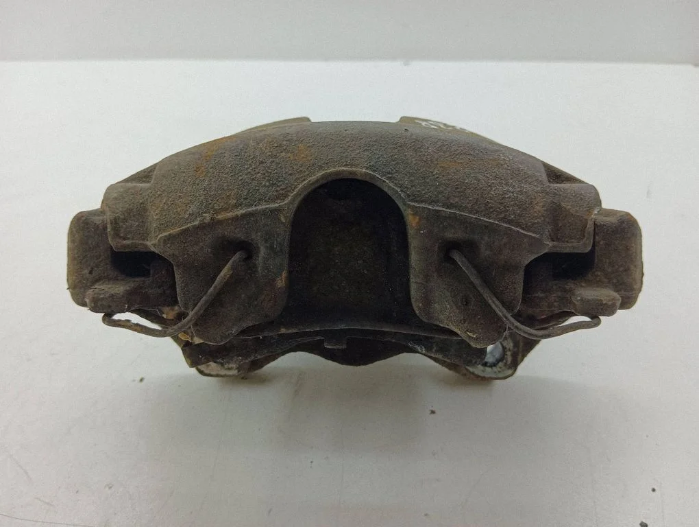 Front brake caliper – left