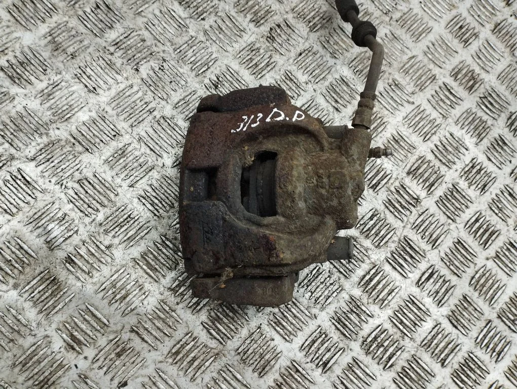 Priekšējais bremžu suports – labā