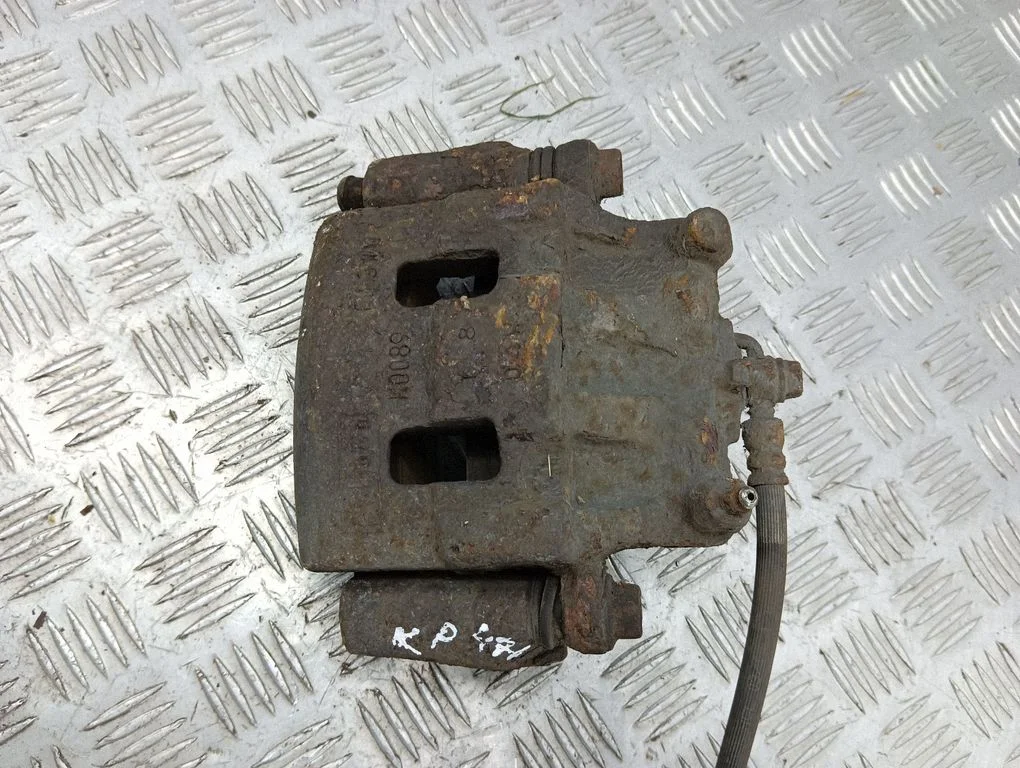 Front brake caliper – front left