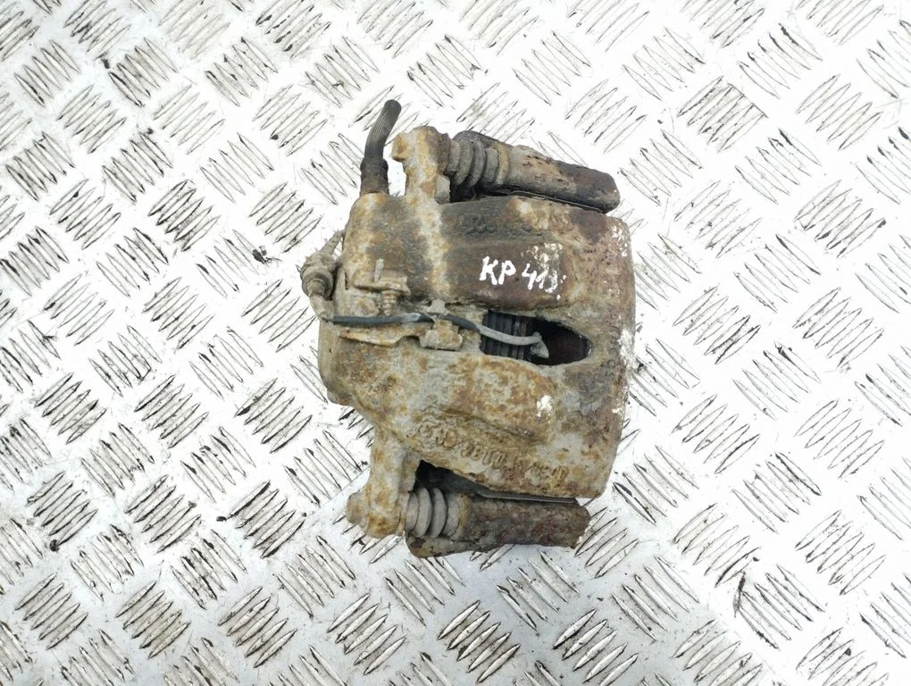 Front brake caliper – left