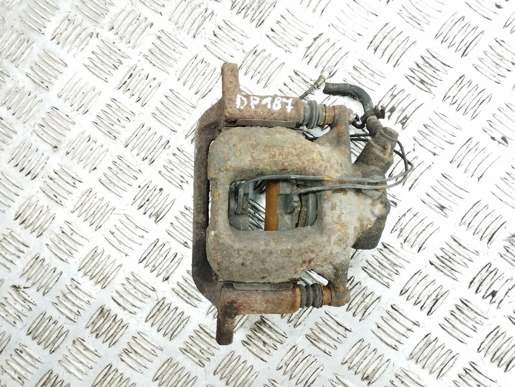 Front brake caliper – right
