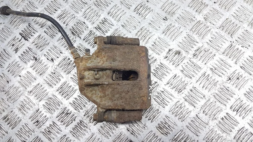 Front brake caliper – front left