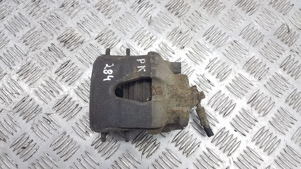 Front brake caliper – front left