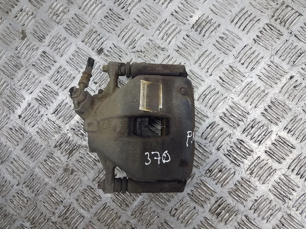 Front brake caliper 705009
