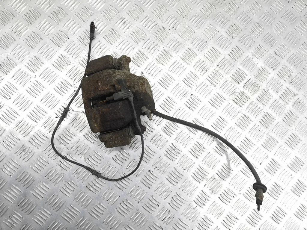 Front brake caliper – Mercedes-Benz CLC-Class CL203 (2008-2011)