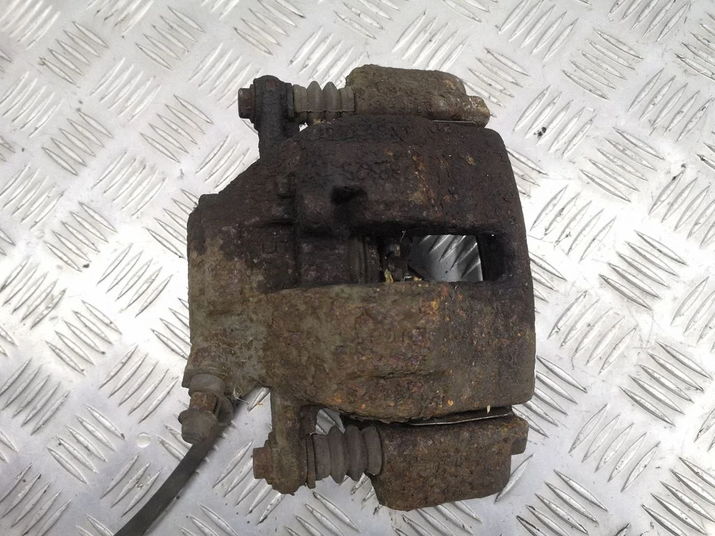 Front brake caliper – Mercedes-Benz CLC-Class CL203 (2008-2011)