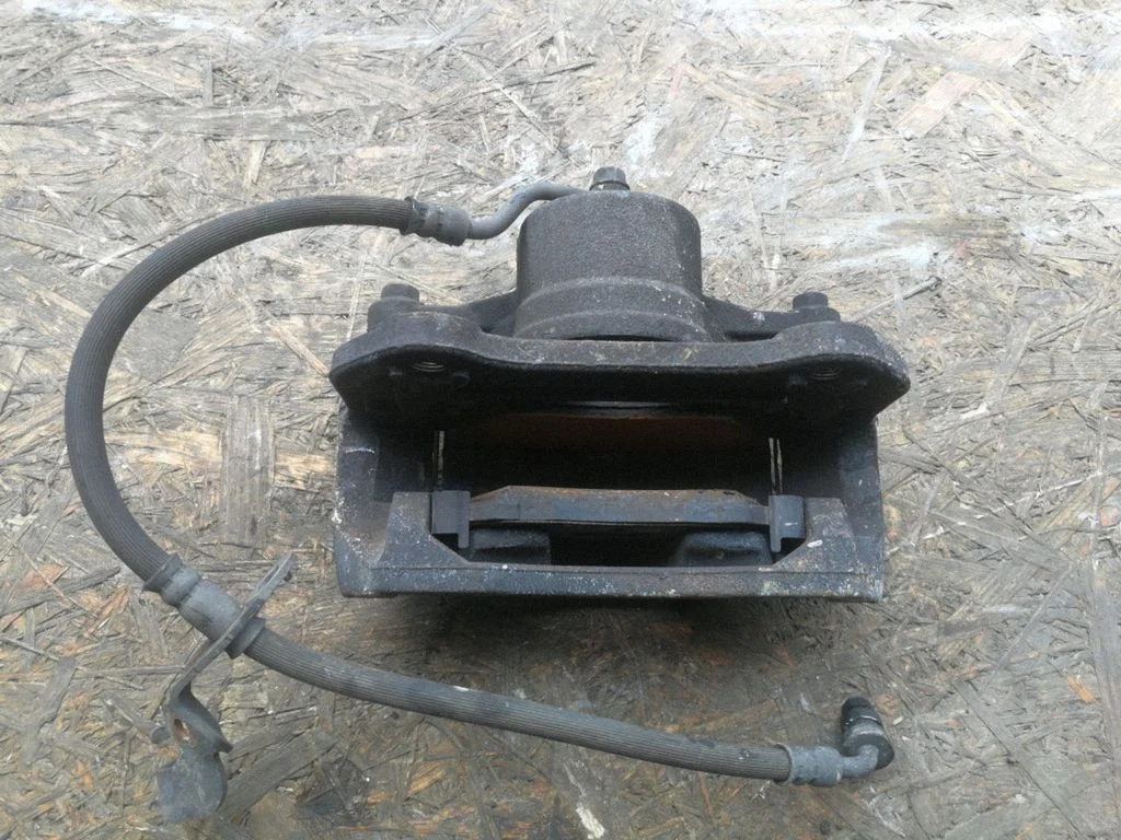 Esimene pidurisadul – vasak