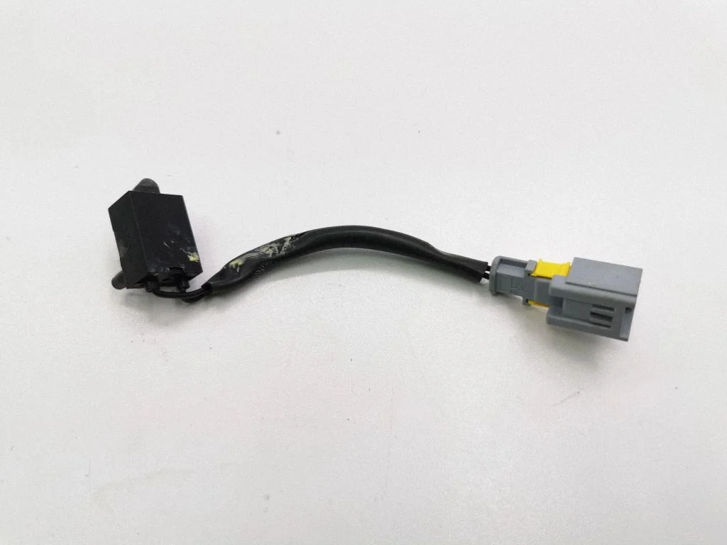 Brake pedal sensor switch 9652843480