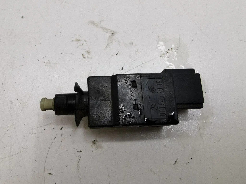 Bremžu pedāļa sensors 0015452009