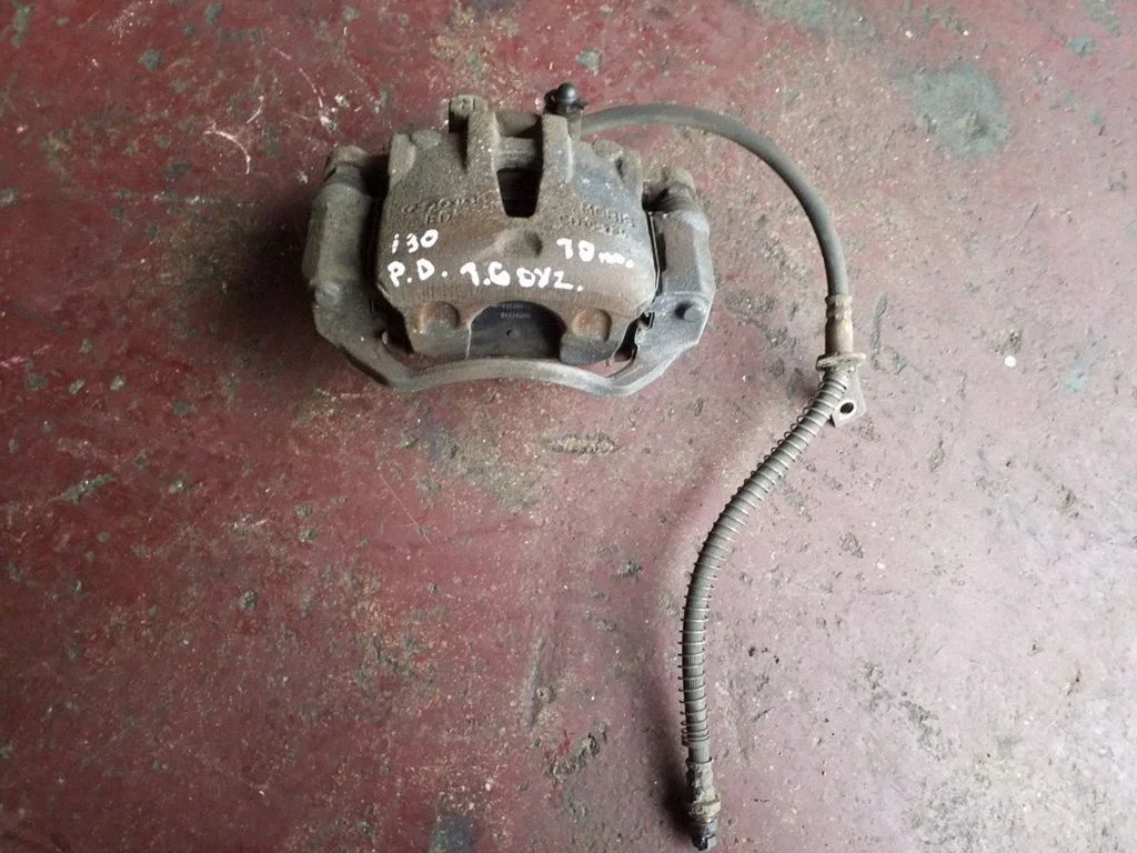 Front brake caliper – right