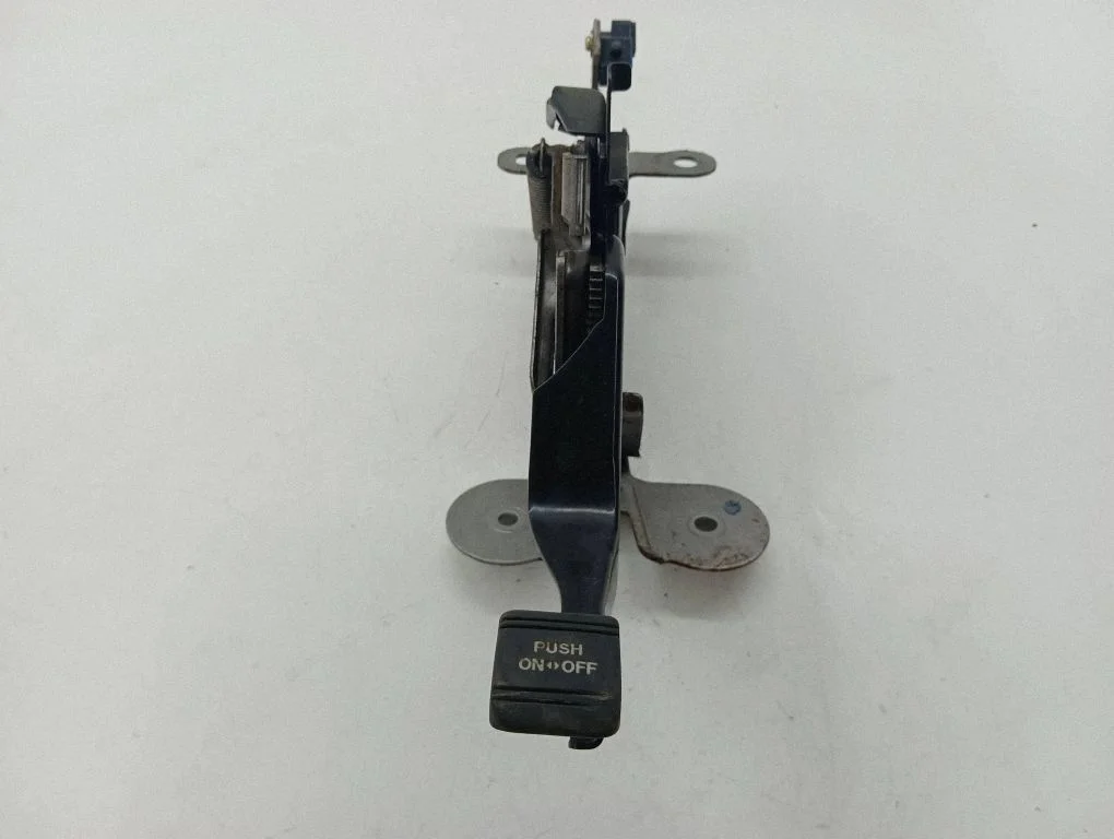 Handbrake/parking brake lever assembly