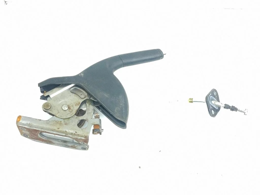 Handbrake/parking brake lever assembly
