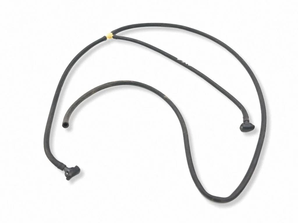 Windshield washer spray nozzle