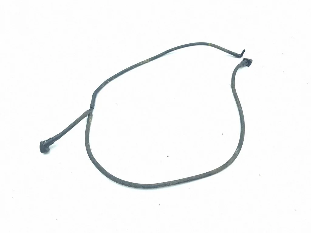 Windshield washer spray nozzle