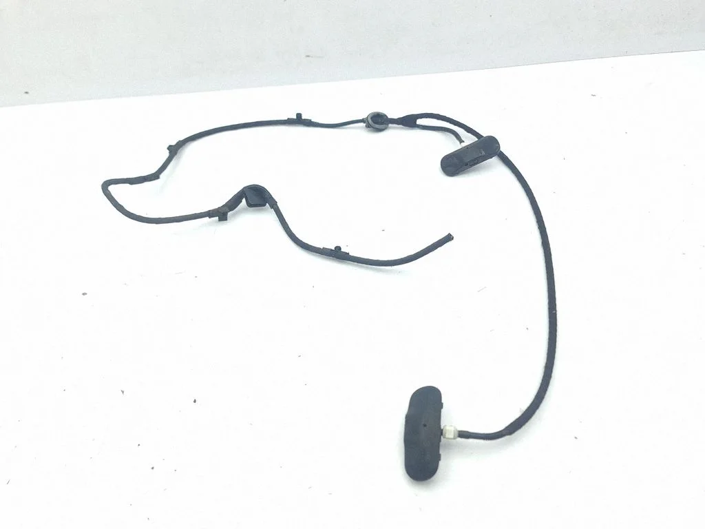 Windshield washer spray nozzle