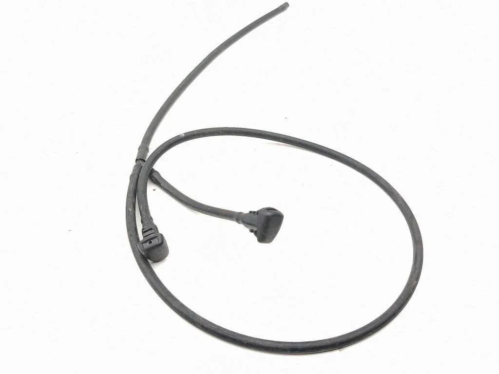 Windshield washer spray nozzle