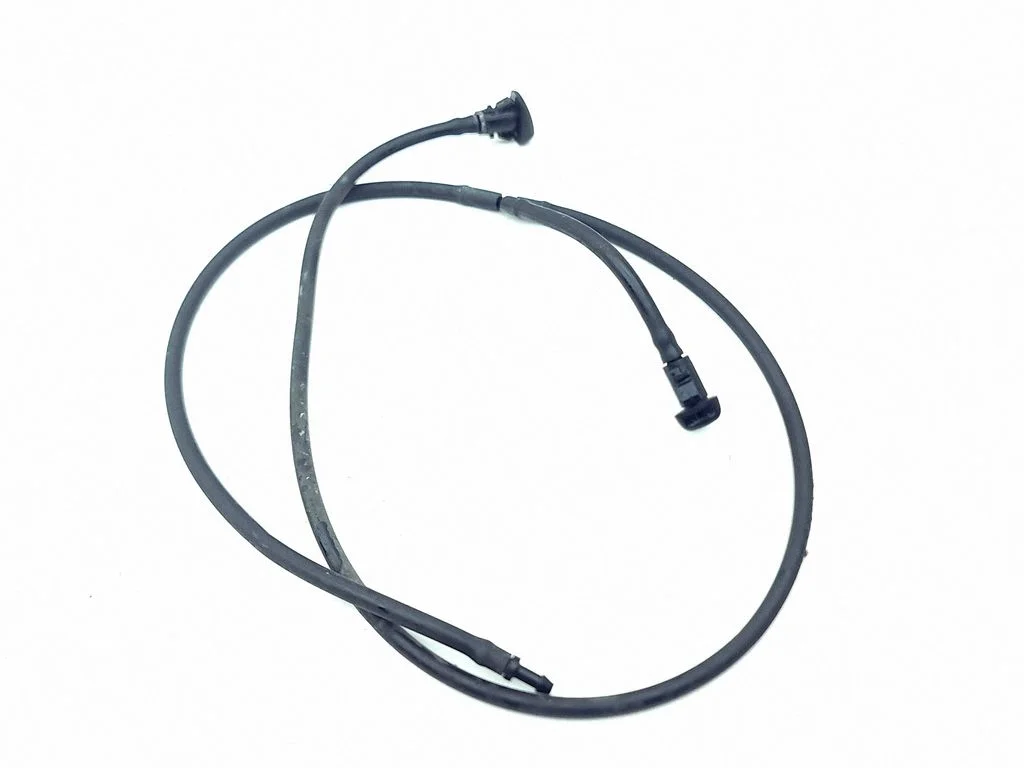 Windshield washer spray nozzle