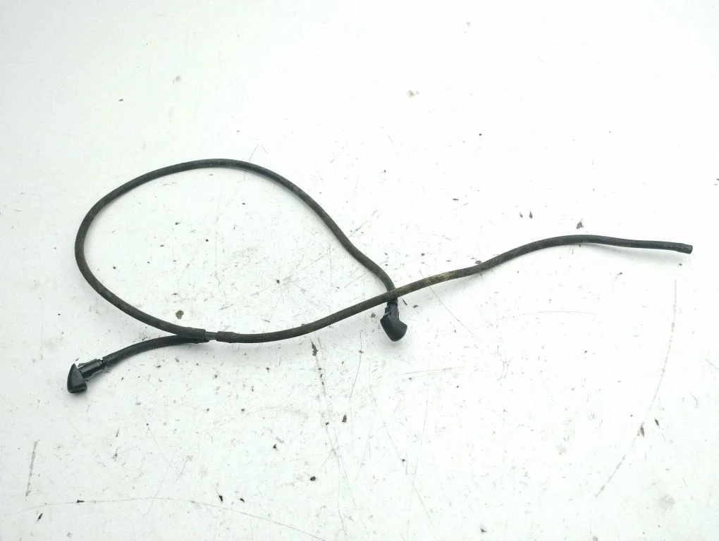 Windshield washer spray nozzle