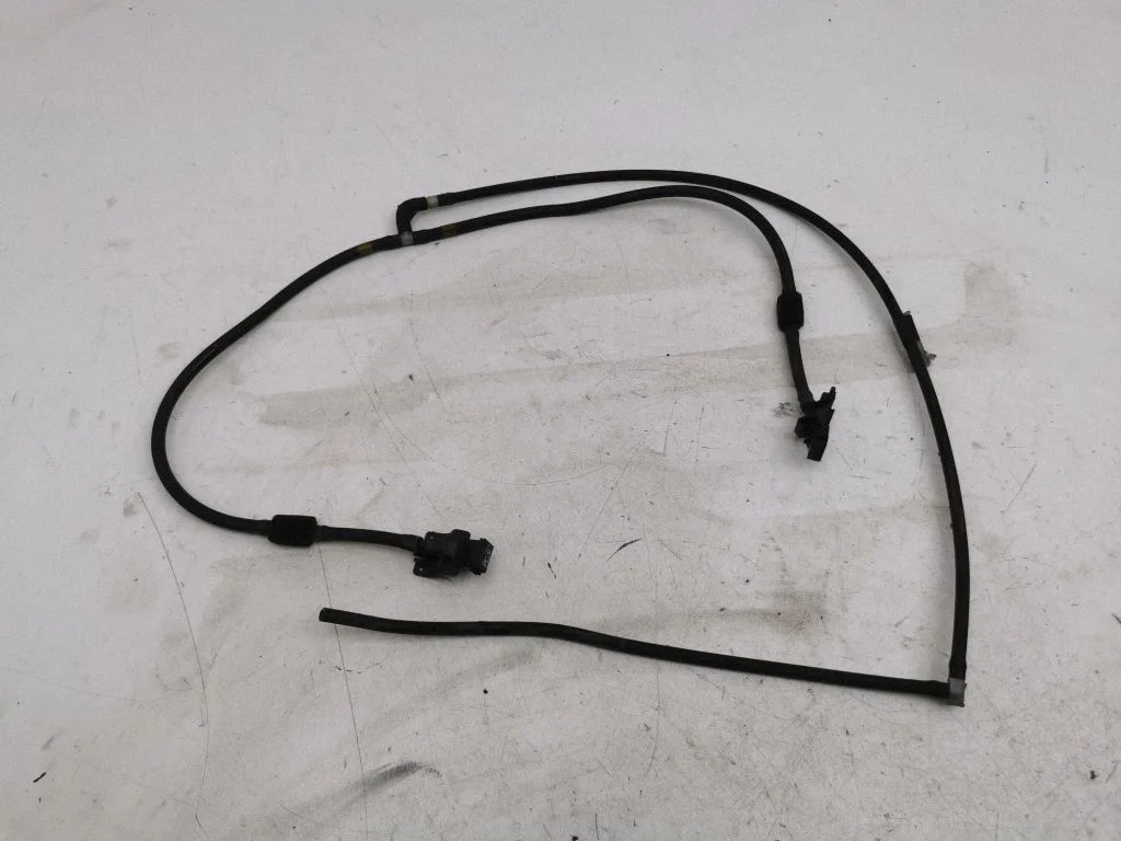 Windshield washer spray nozzle