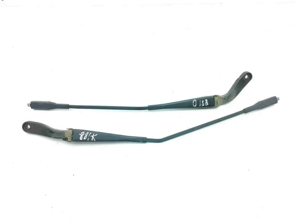 Windshield/front glass wiper blade A1698200140