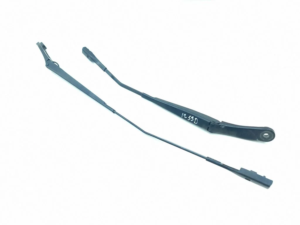 Priekšējā stikla tīrītājs 50532571