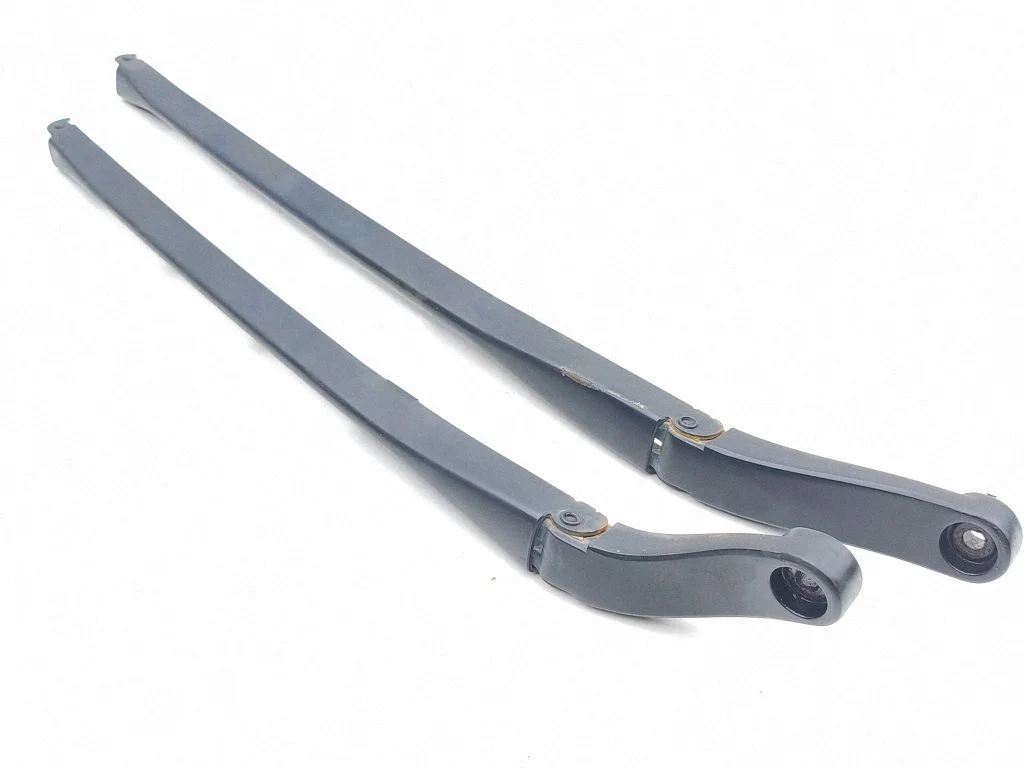 Front wiper blade arm 179991E