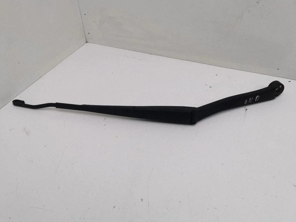 Front wiper blade arm – right