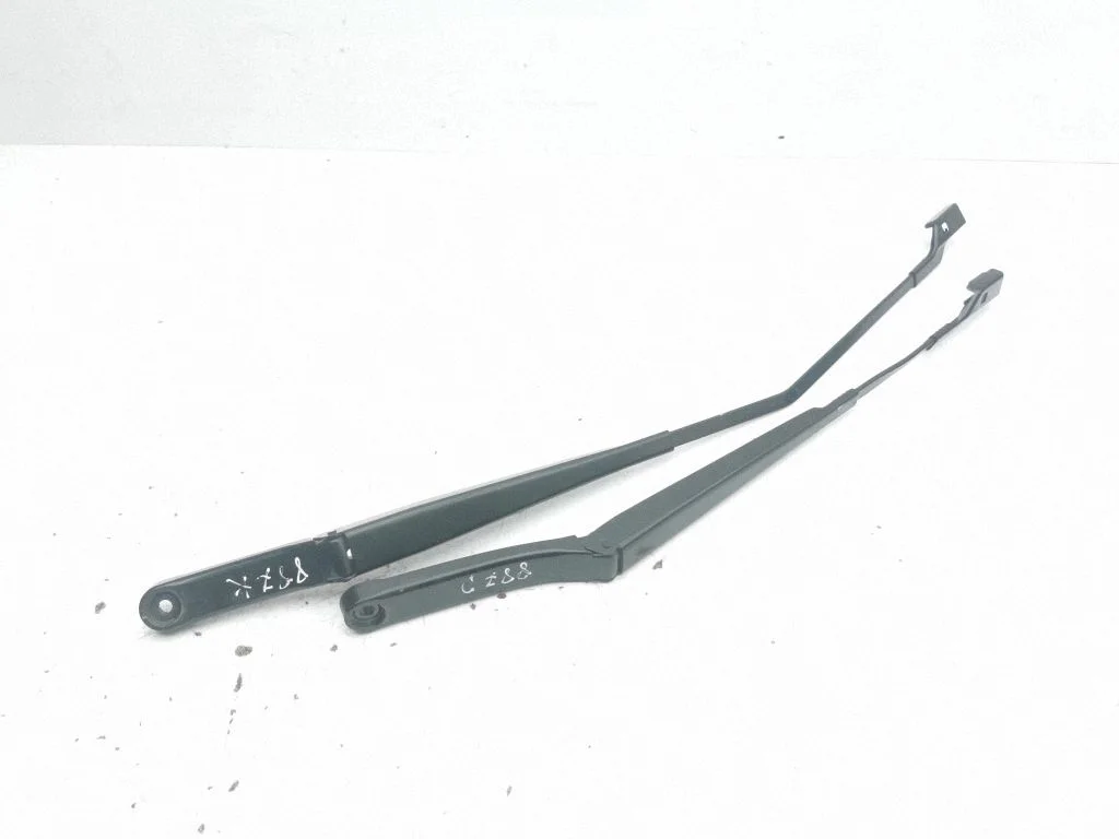 Front wiper blade arm 5FA955409A