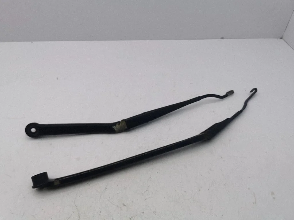 Front wiper blade arm 7345NWB
