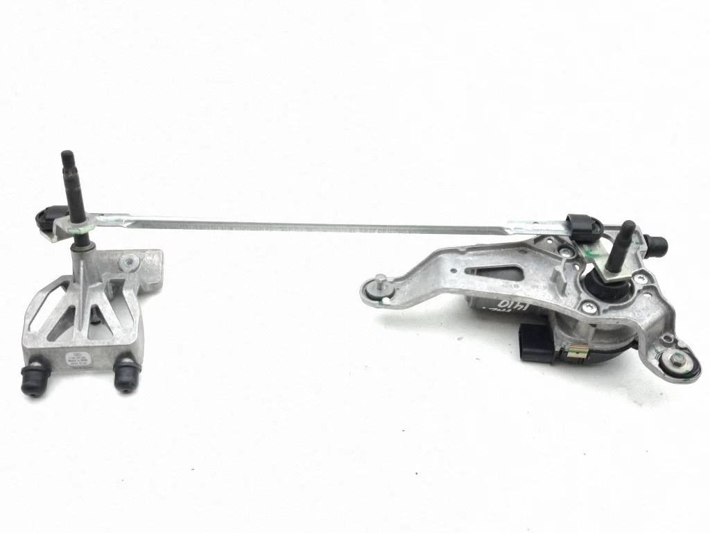 Front wiper linkage and motor 139722600E