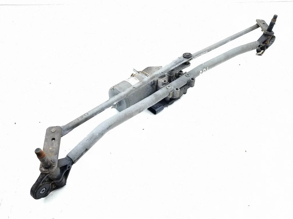 Front wiper linkage and motor 9804399