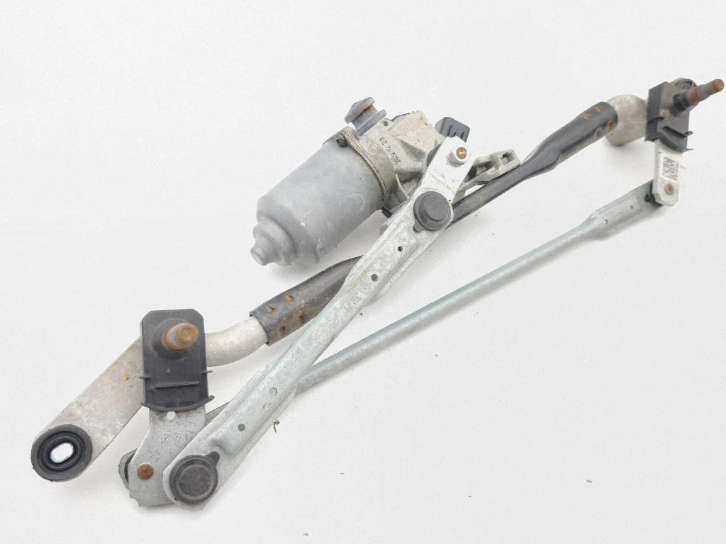 Front wiper linkage and motor 035256180